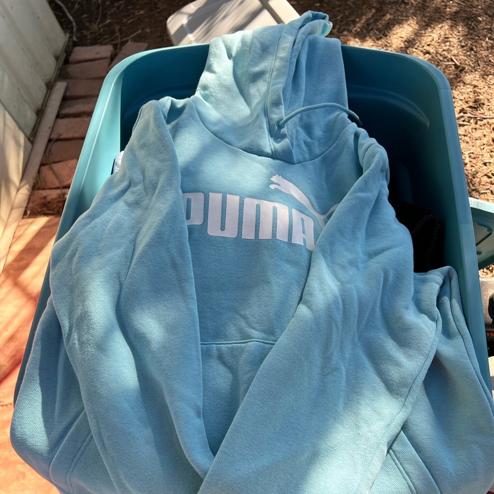 Blue puma hoodie, worn less than 5 times :)